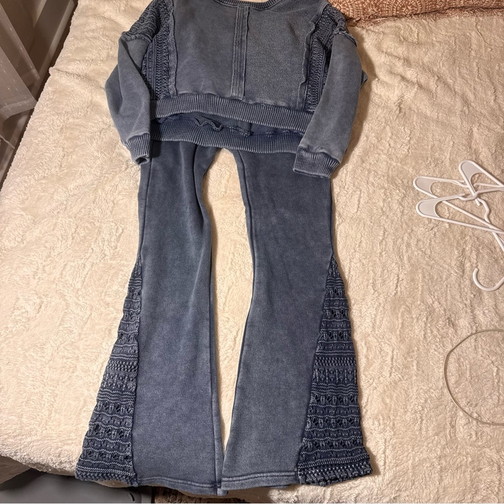 Vintage Havana Dusty Blue Knit-Panel Flare Set